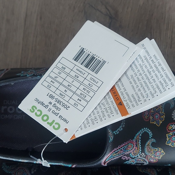 Crocs Neira pro II graphic paisley print clog - Picture 7 of 9